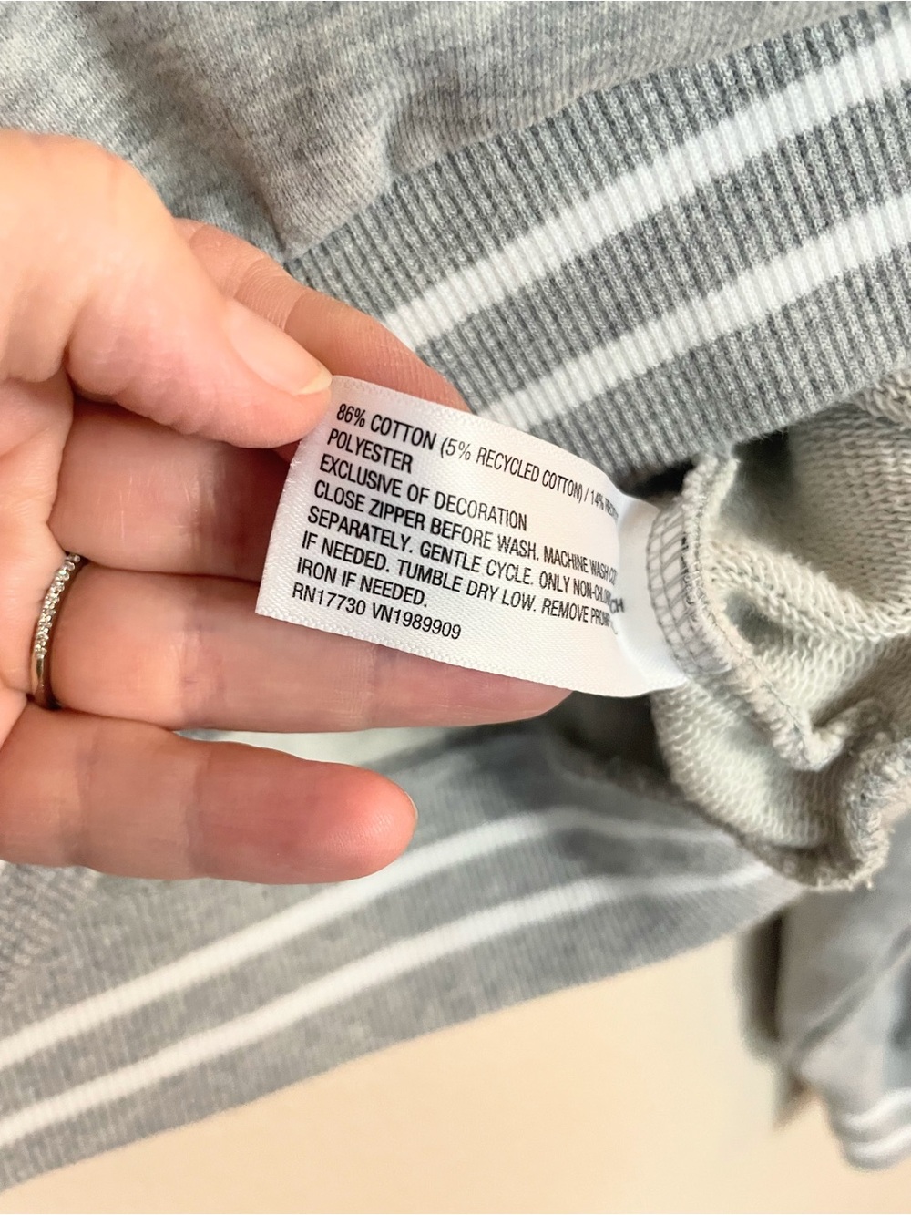 JoyLab Gray Cropped Quarter Zip Sweatshirt M - Picture 7 of 8